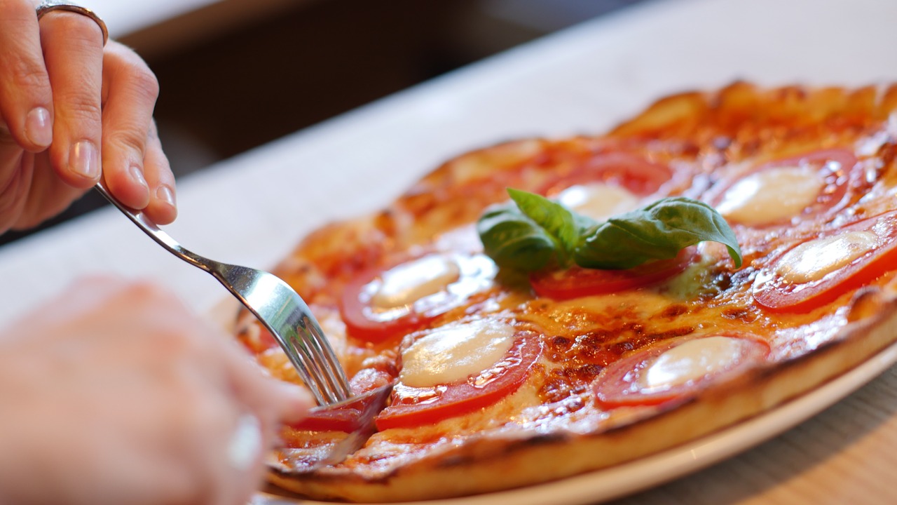 Pizza o każdej porze dnia i nocy Pizza o każdej porze dnia i nocy